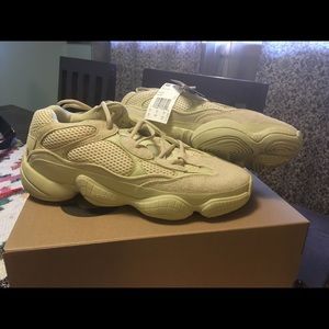 Yeezy Supermoon Yellow size 10